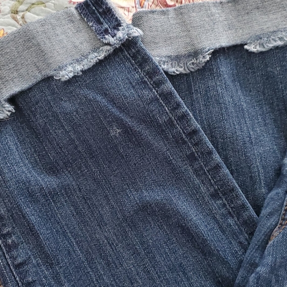 Jeans - Picture 2 of 3